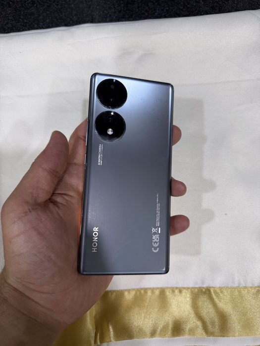 honor 70 pamit 8.128g holati yahwi 1.2 ta joyida qirilgan joyi bor nom