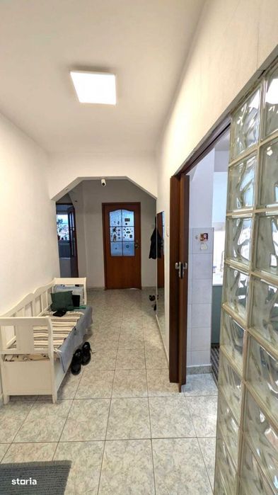 Confort si locatie excelenta – 4 camere, AC, centrala termica in con