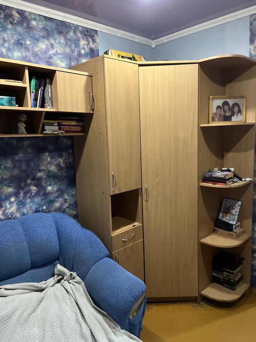 Шкаф в спальню. Полки. Платеной.