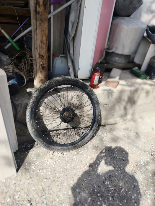 25.000 больше нисколько