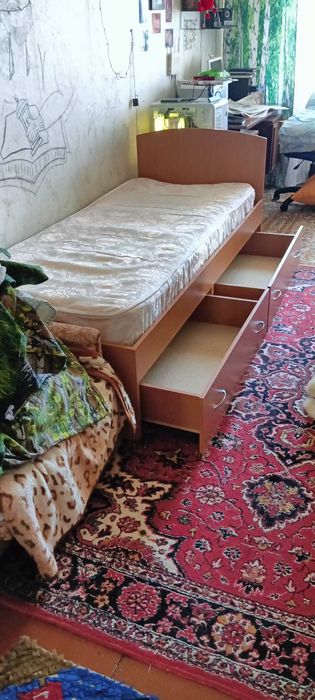 Продам кровать..