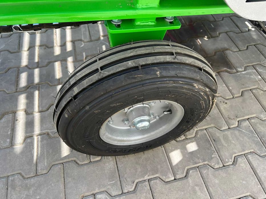 Masina de scos cartofi , ceapa , usturoi Bomet  - 1,5 m (Noua) + video