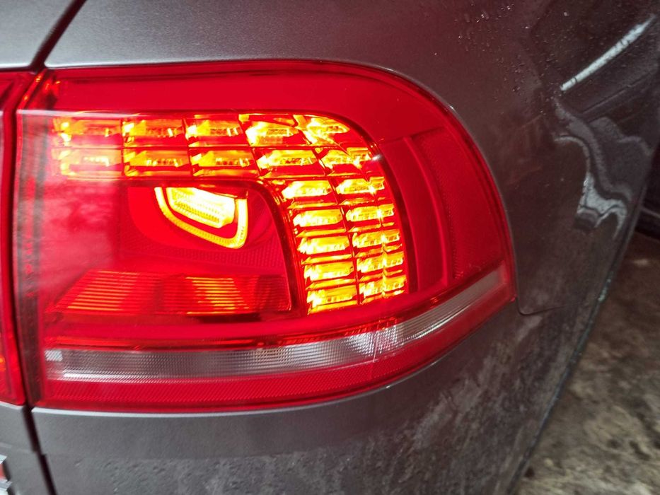 Stop lama tripla aripa haion stanga dreapta LED Touareg 7P facelift
