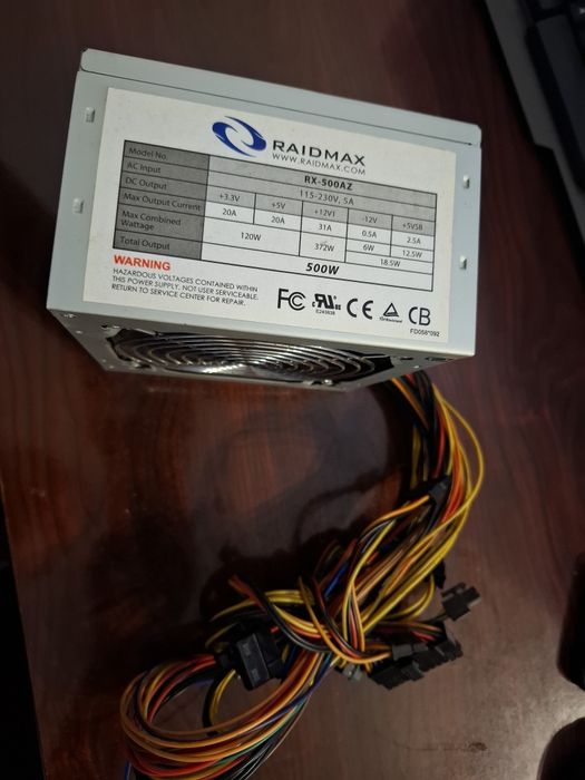 Sursă PC Raidmax RX-500AZ 500W (Linie +12V 31A / 372W)
