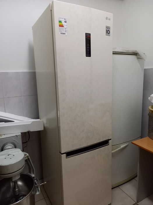 Продам холодильник LG, новый в упаковке