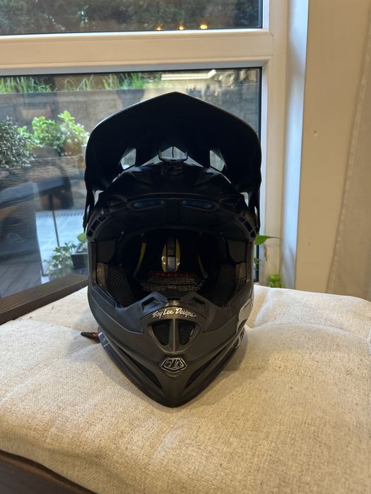 Каска Troy lee Designs