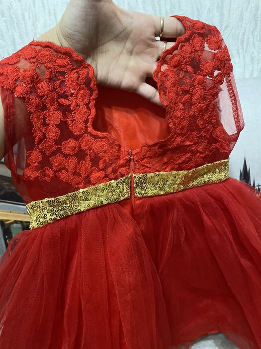 Продам детское платье