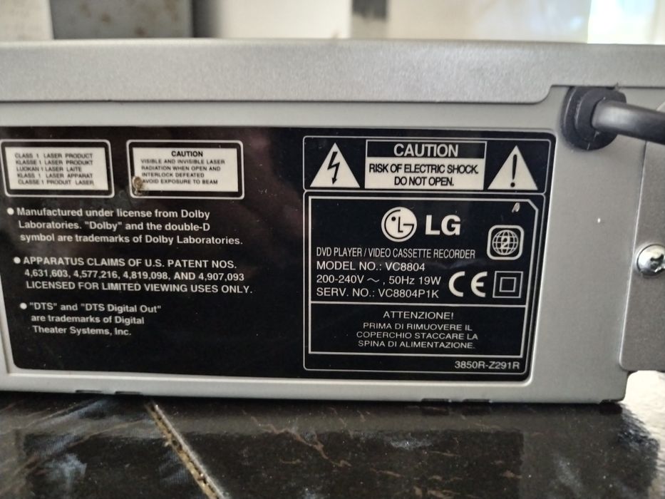Combo dvd și VCR model LG vc8804