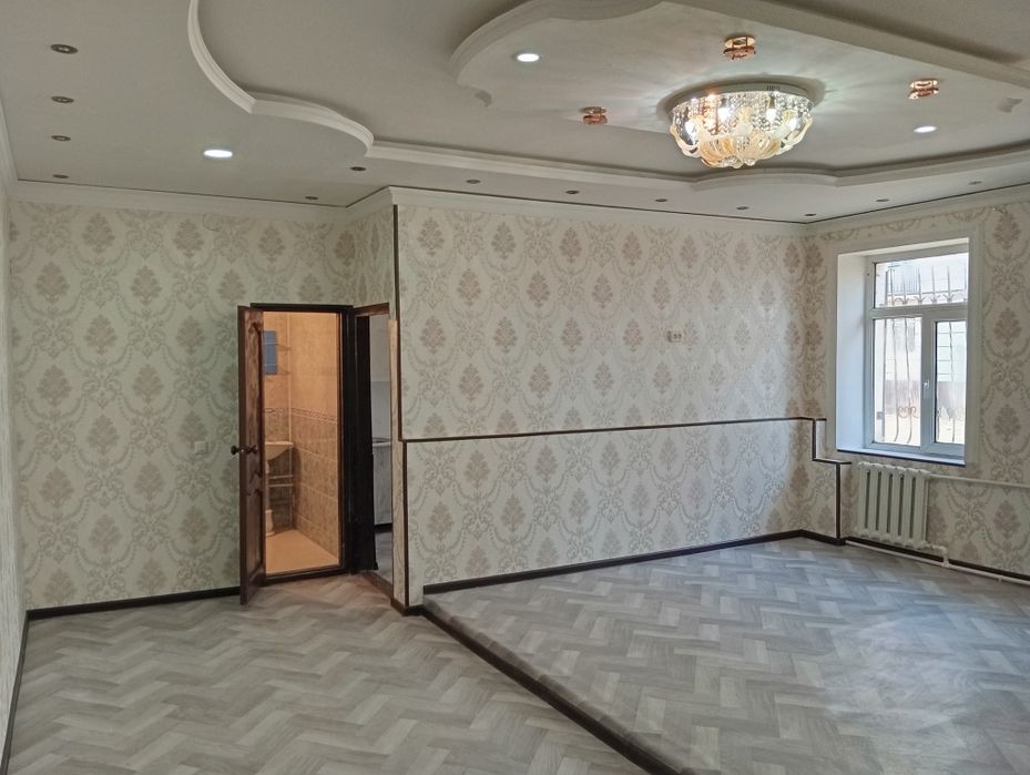 Манеж Салтанат йонида  2 хона уй сотилади