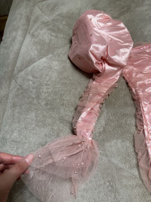 Рокля с един ръкав