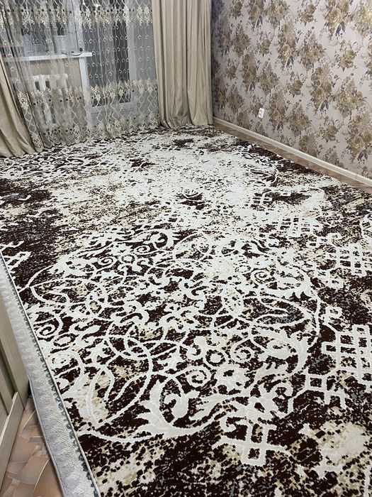 Ковер,бу 3.5,в отличном состояние