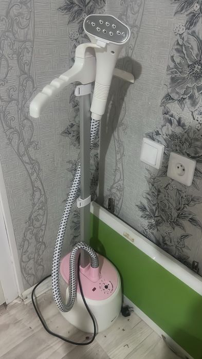 Телевизор, паровой утюг, костылях