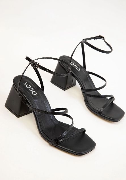 Черни токчета