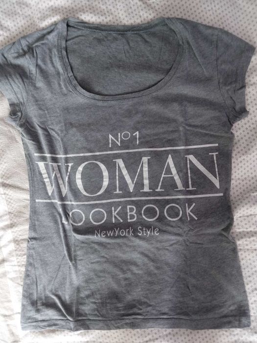 Tricouri de damă diverse modele