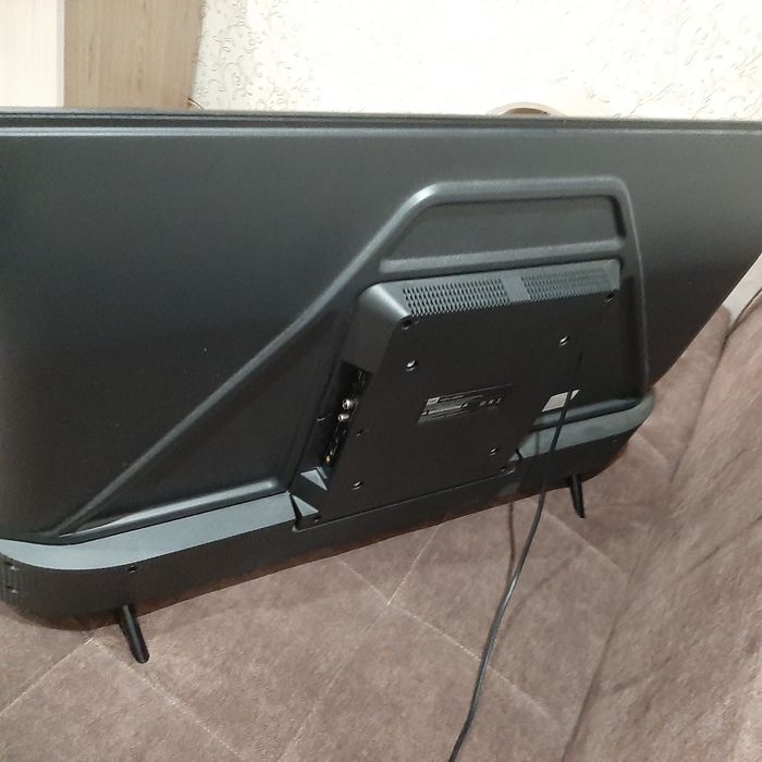 На запчасти, разбит экран