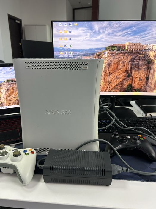 Продажа Xbox 360 Arcade
