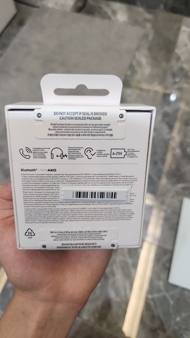 Наушники Buds FE новые