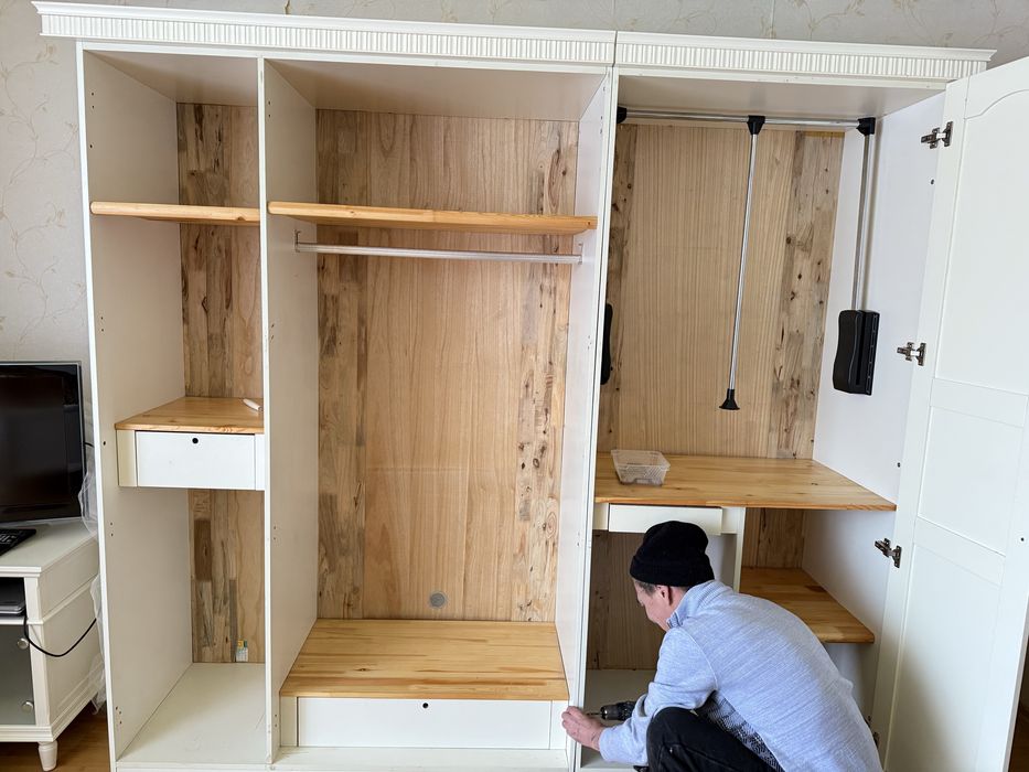 Большой шкаф из МДФ