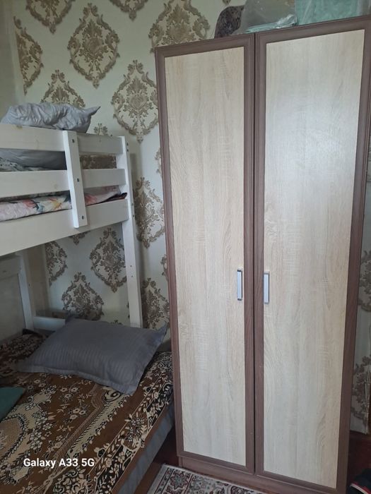Продам ! Стол 2/5  кровать детский гарнитур детский