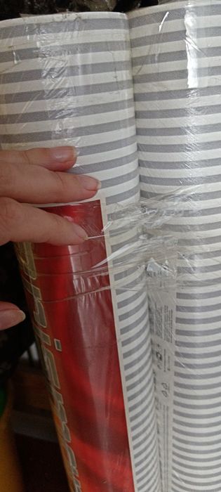 Продам обои 2 рулона