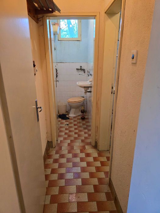 Истинска масивна къща – 3 етажа по 140 кв.м в с. Енина