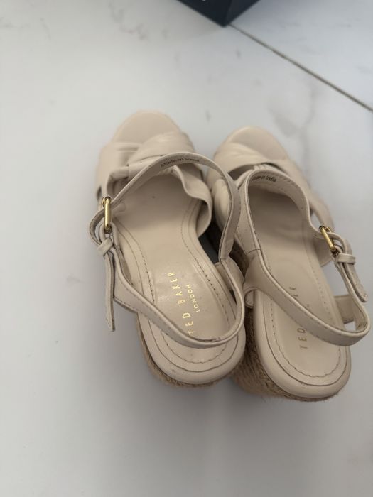 Босоножки на платформе Ted Baker, 37 размер