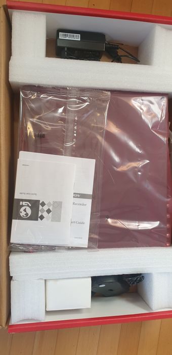 DVR HIKVISION плюс камери и монитор