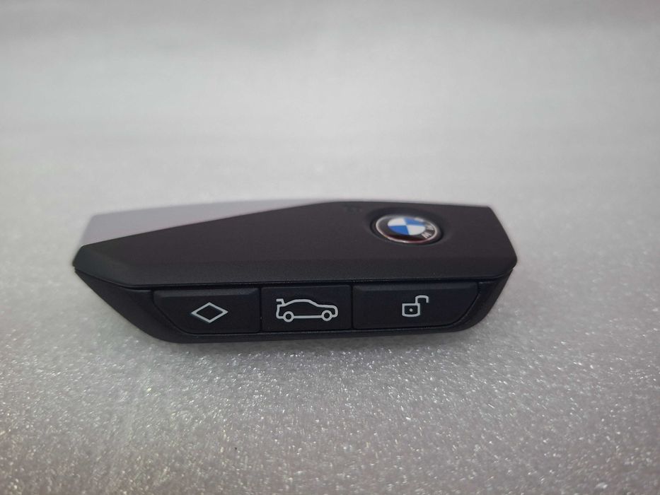 5B7D797 Нов оригинален ключ 433Mhz BMW G30 G31 G05 G06 G07 U06 U10 U11