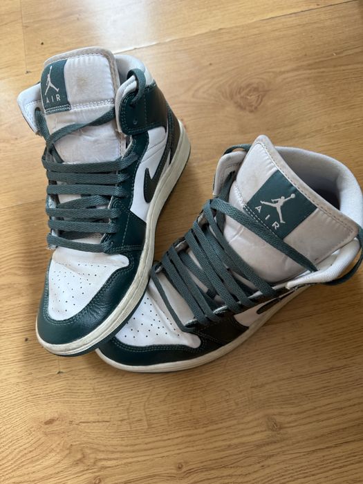 Adidasi Jordan, in conditii bune