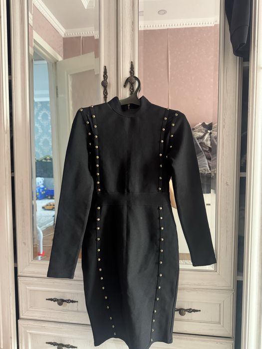 Продам бандажное платье