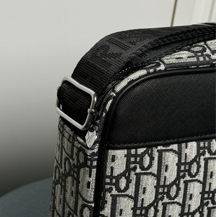 Барсетка сатылады Диор