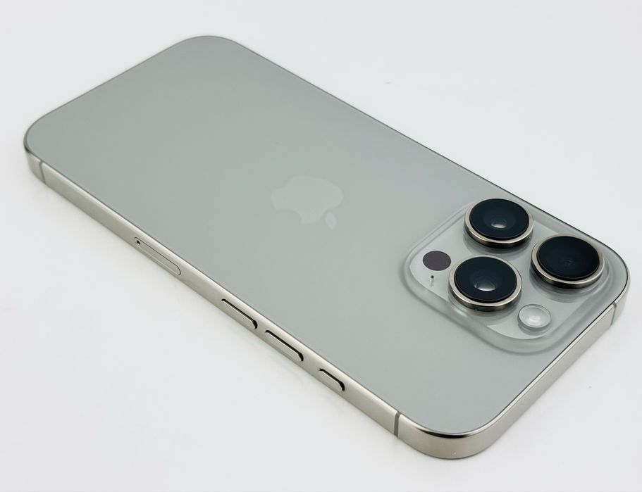 Apple iPhone 16 Pro Max 256GB Natural Titanium 93% Гаранция!