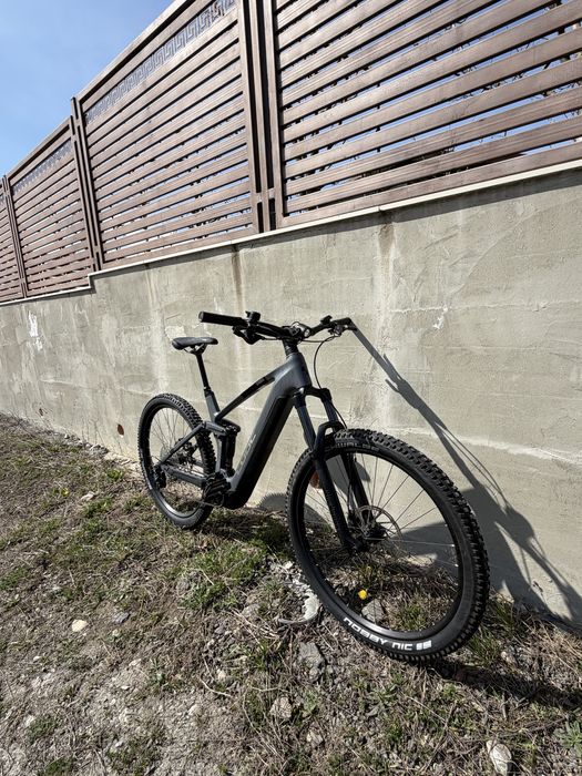 Bicicleta electrica cube  stereo hybirid 140 hpc