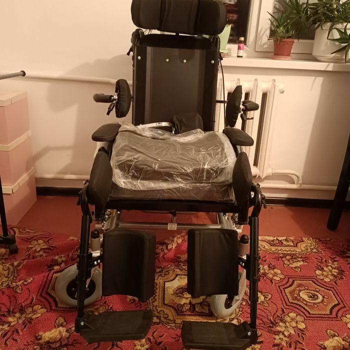 инвалидная коляска