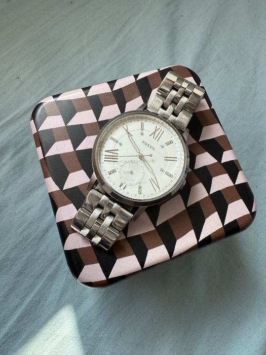 Часовник fossil дамски