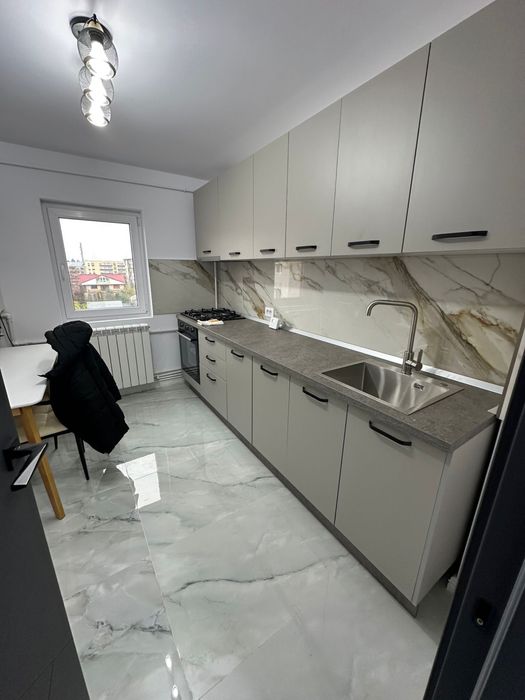 Inchiriez apartament cu 2 camere