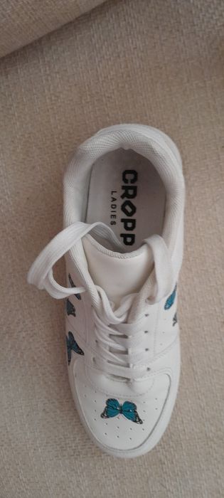 Спортни обувки бели