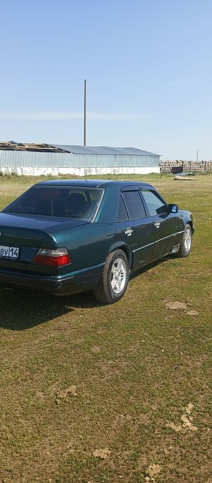 Продам Мерседес W124