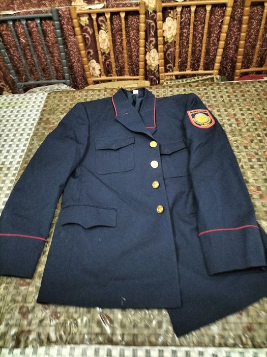 Продам китель кадетский, плащ. МВД форма.