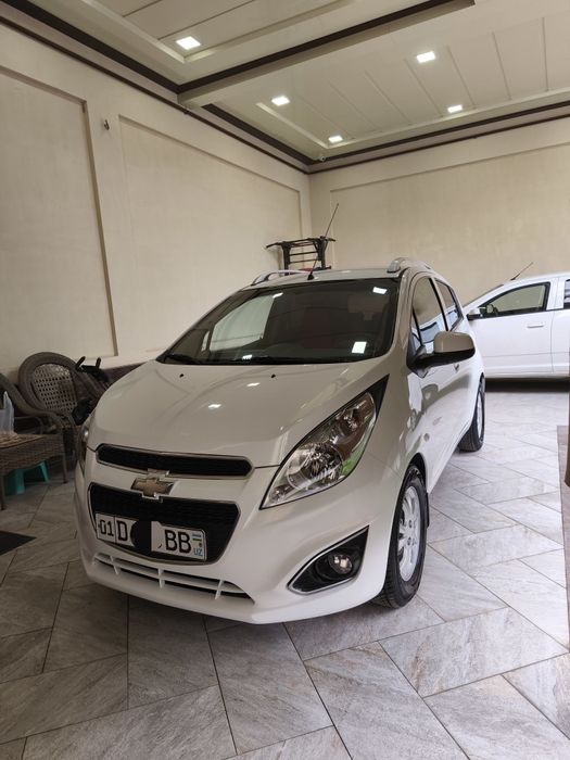 Спарк Автомат 2018 Арендага берилди краскаси петно бор.