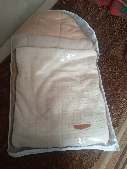 Продам зимний конверт на выписку