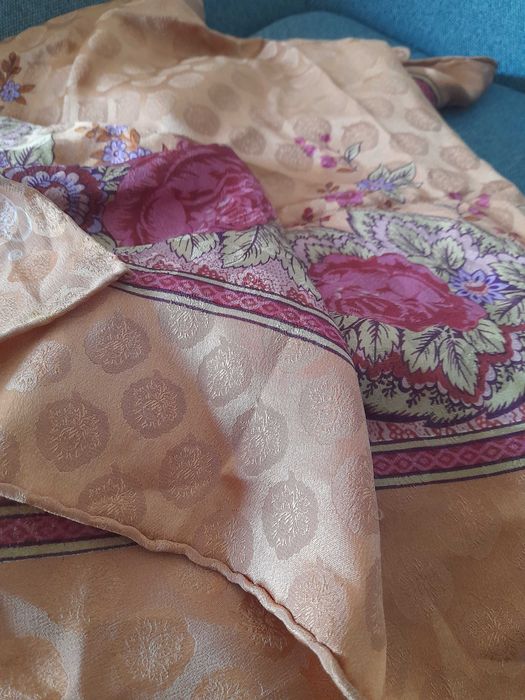 Esarfa Souleiado, mătase naturala, 65 lei