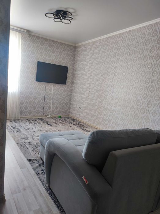 Продается 2-х комнатная квартира- студия.