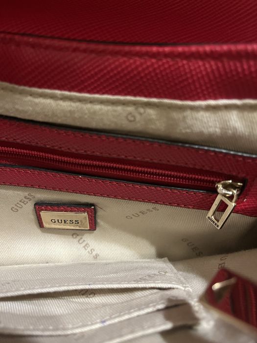 Guess дамска чанта