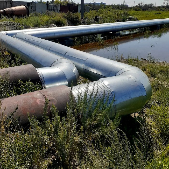 Обвертка трубы. Кожух Жесть. Утепление труб