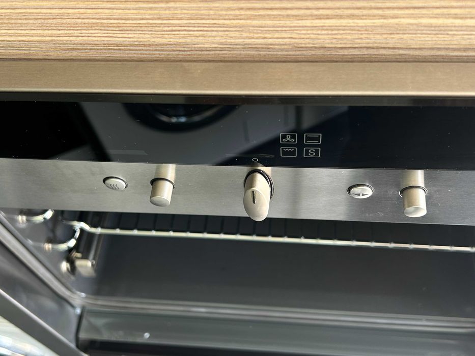 Фурна за вграждане Neff Mega SH4624N Slide&Hide - с прибираща се врата