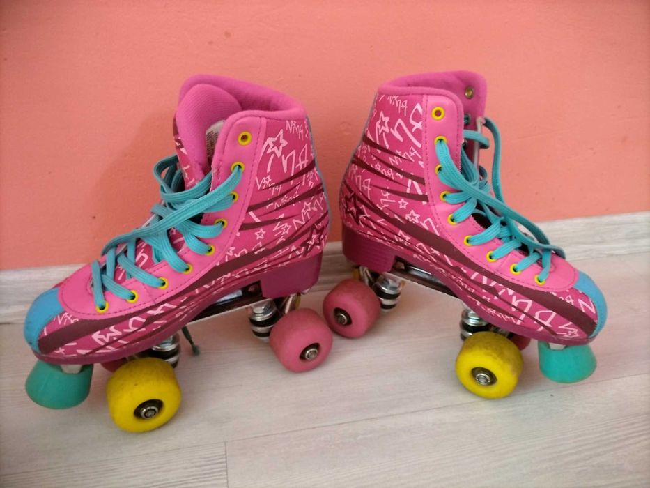 Ролкови кънки "Нина"