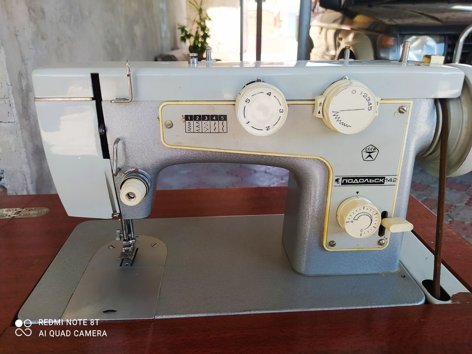 Продам швейную машину "Подольск 142"