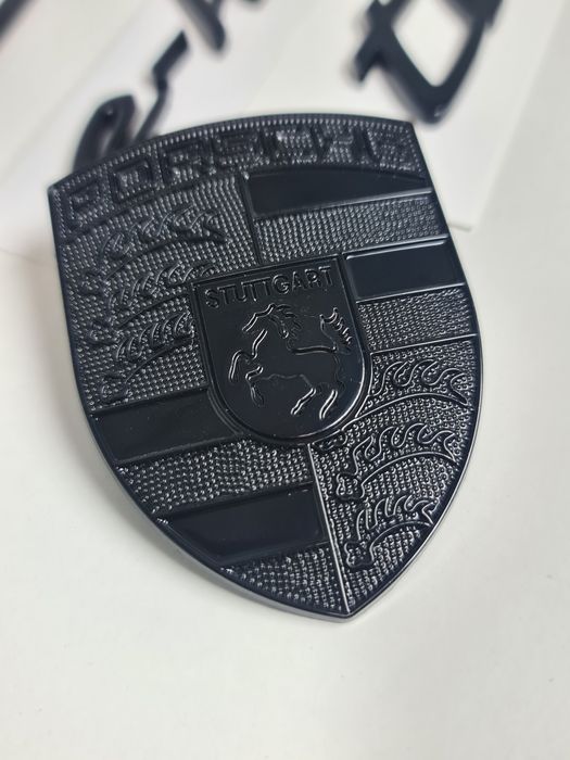 Emblema-Sigla-Logo-Porsche-Neagra-Cayenne-Panamera-911-Turbo-E-Hybrid