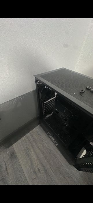 Carcasa pc nou nefolisita
